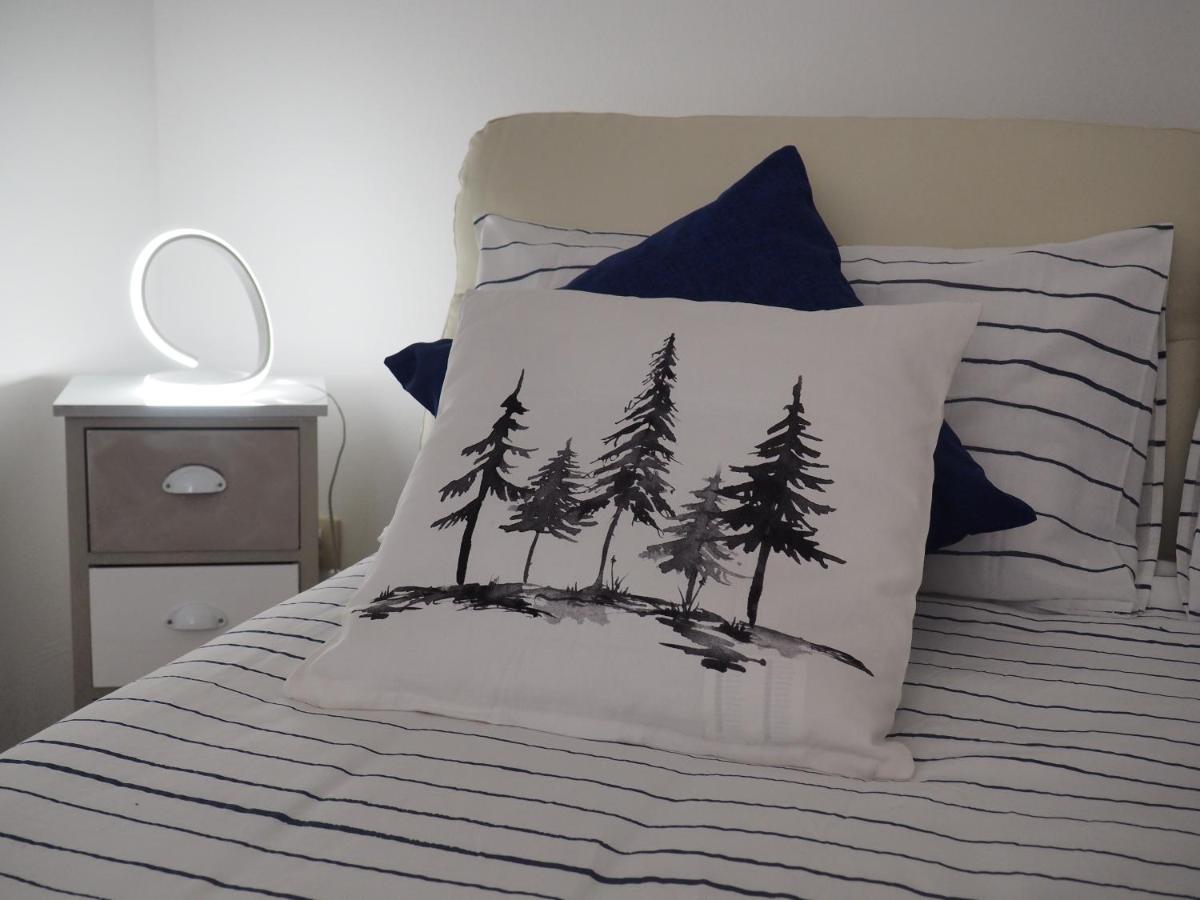 Blue Moon Apartment *